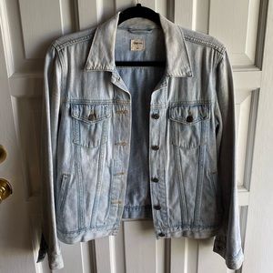 “Gap” Light Wash denim Jean Jacket